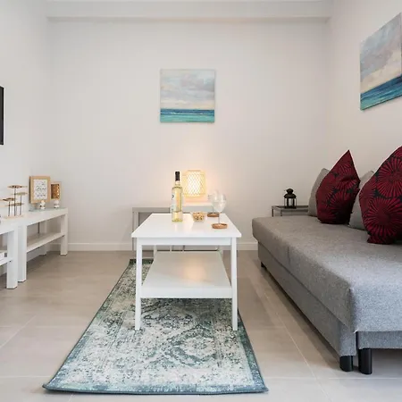 One Bedroom Seaview Urban