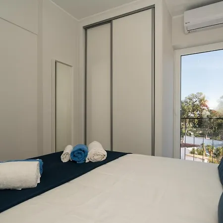 One Bedroom Seaview Urban Apartment